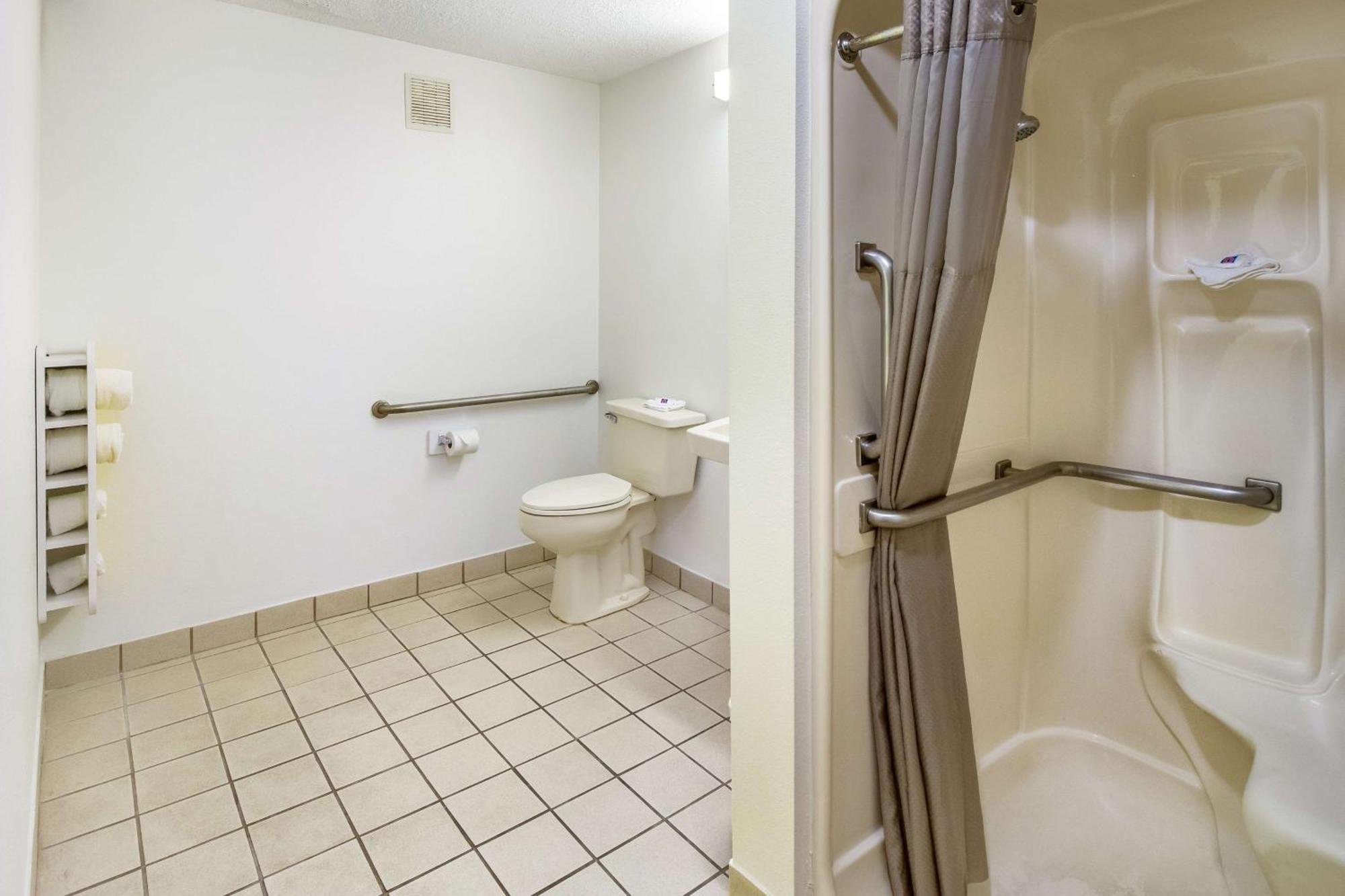 Motel 6-Dayton, Oh - Englewood Екстериор снимка