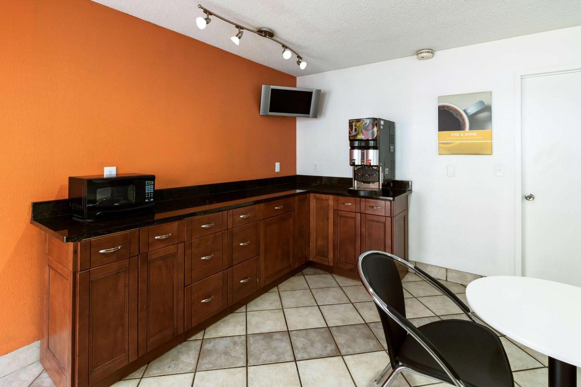 Motel 6-Dayton, Oh - Englewood Екстериор снимка