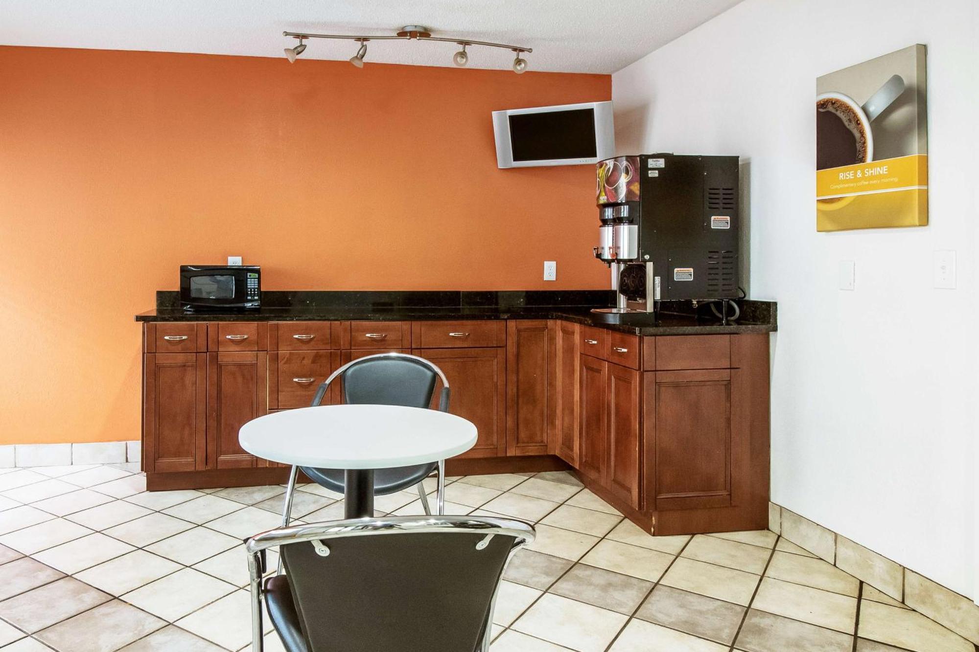 Motel 6-Dayton, Oh - Englewood Екстериор снимка