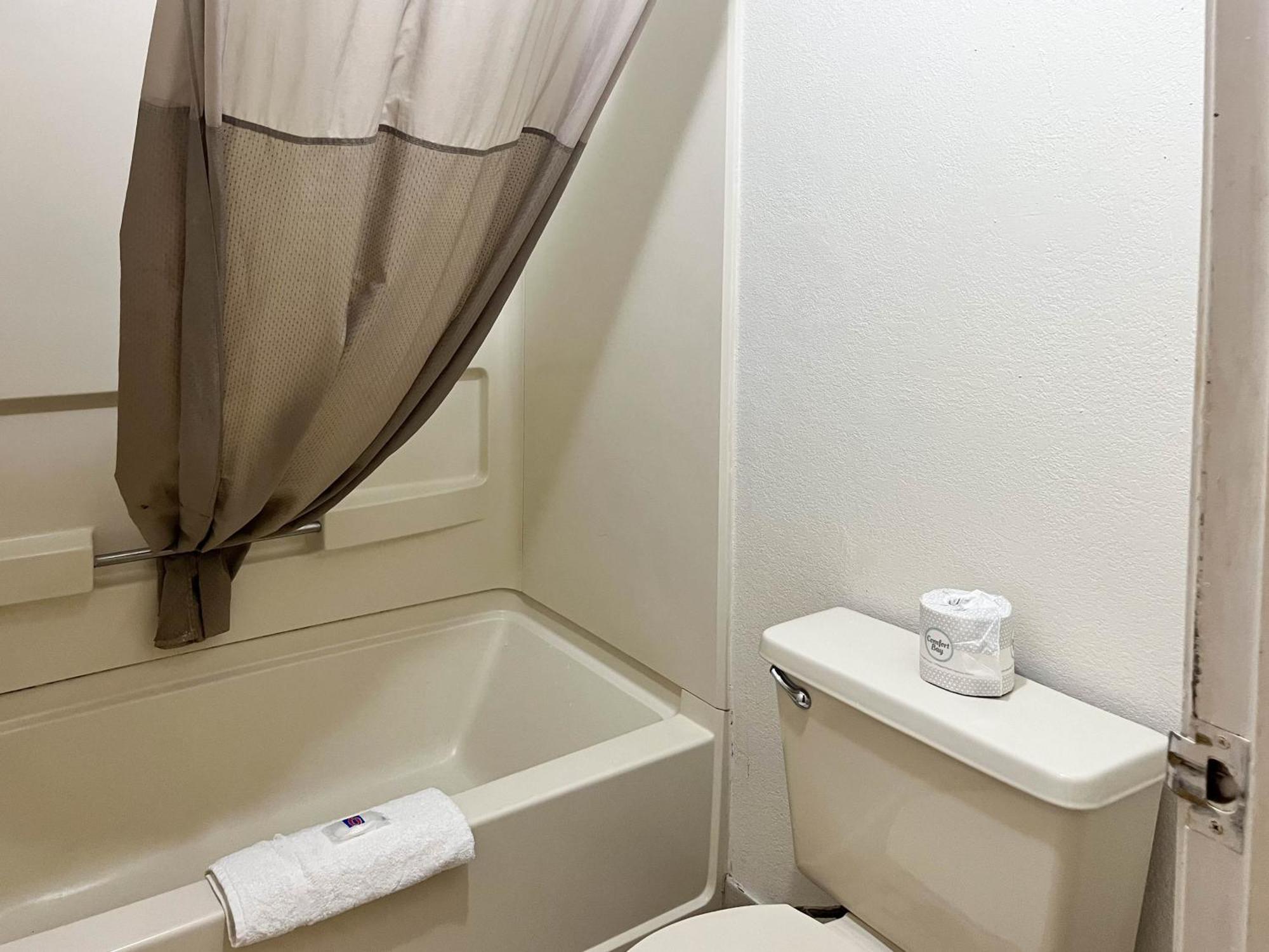 Motel 6-Dayton, Oh - Englewood Екстериор снимка