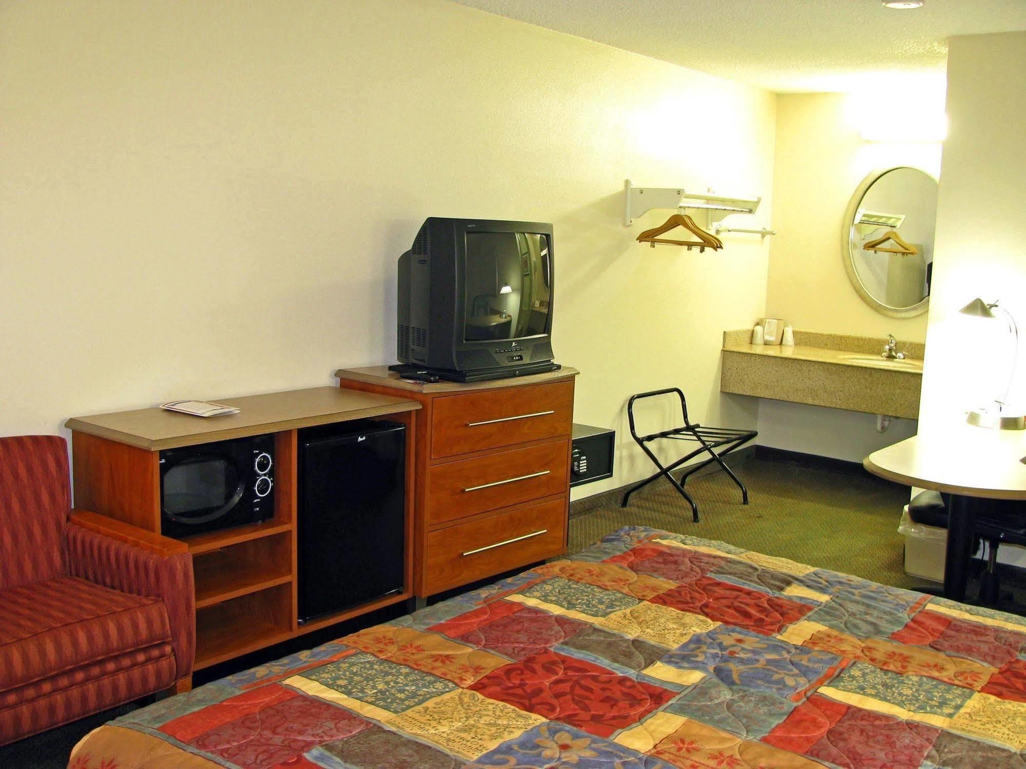 Motel 6-Dayton, Oh - Englewood Екстериор снимка