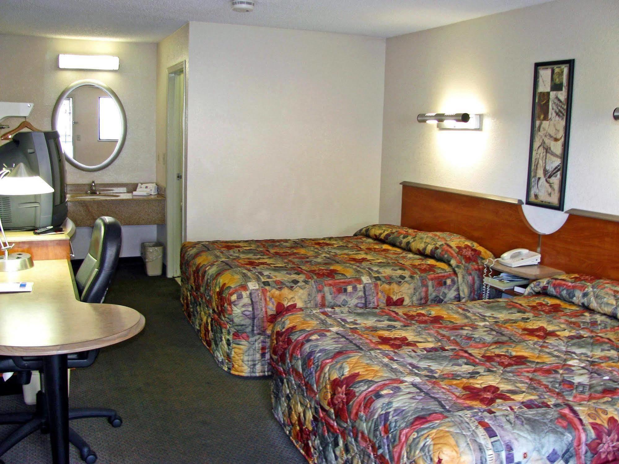 Motel 6-Dayton, Oh - Englewood Екстериор снимка